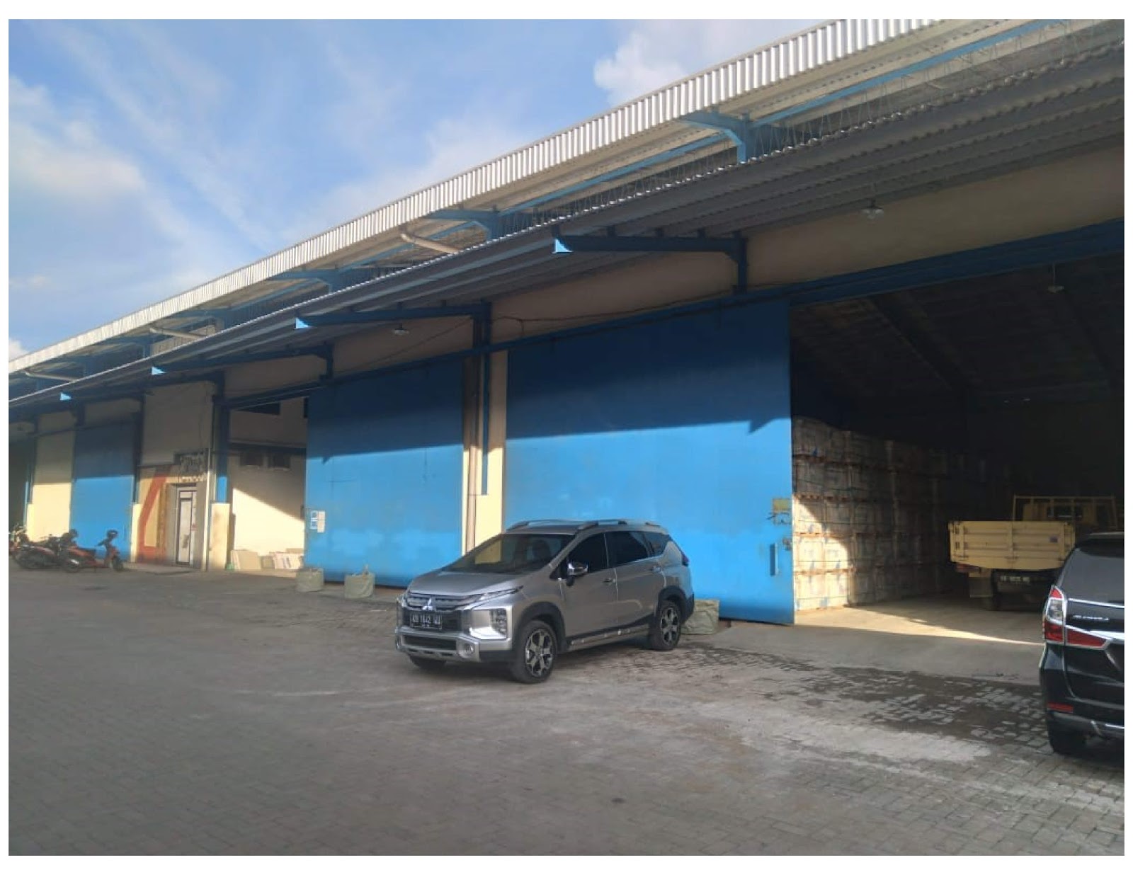 Gudang Sakura Bizpark (Unit D4,D5,D6)