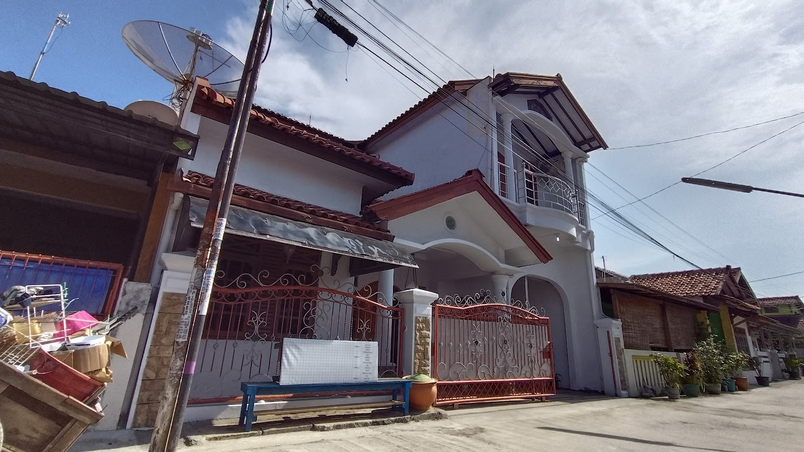 Rumah 2 Lantai, dijual cepat — foto 3