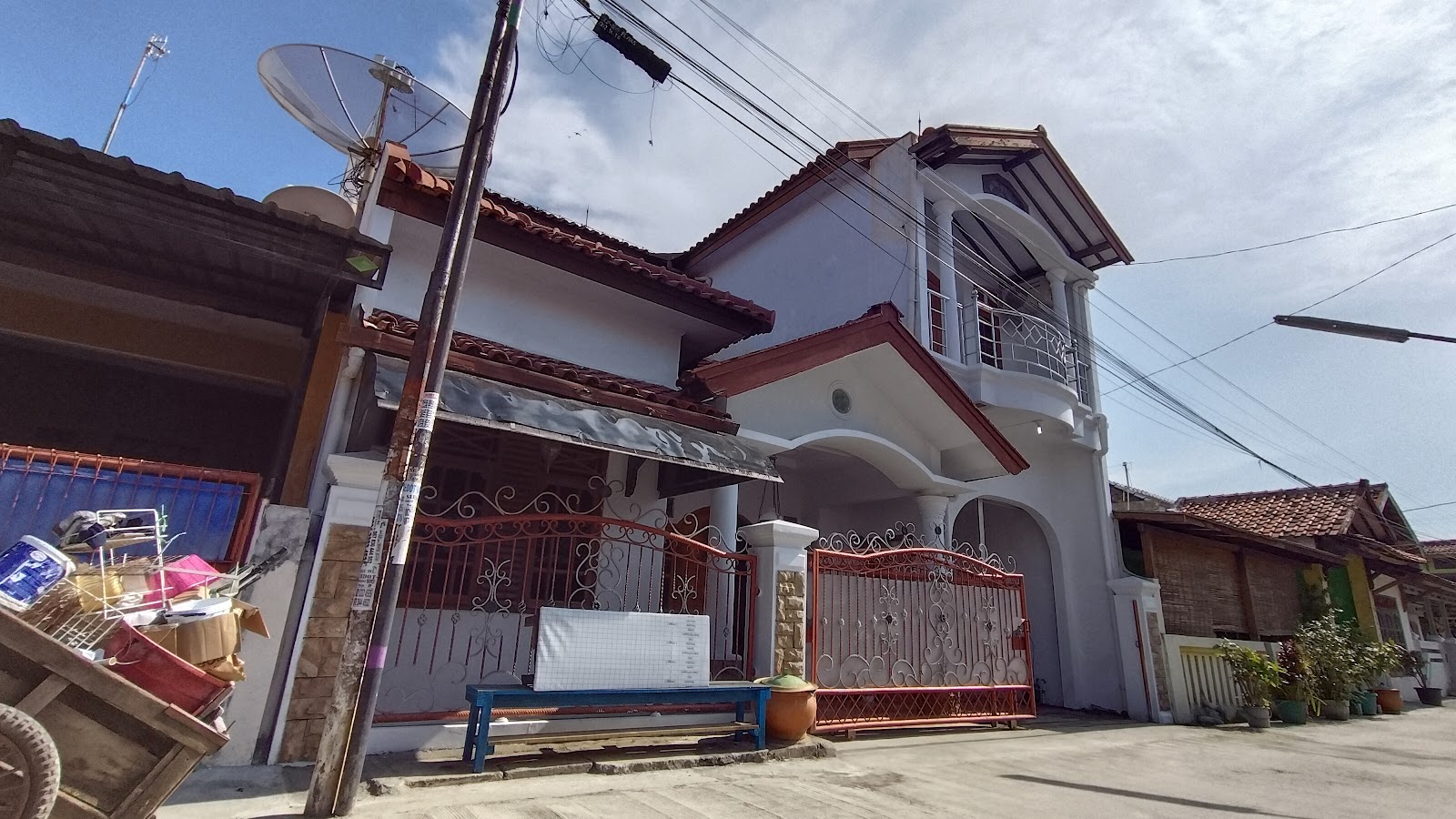 Rumah 2 Lantai, dijual cepat — foto 4