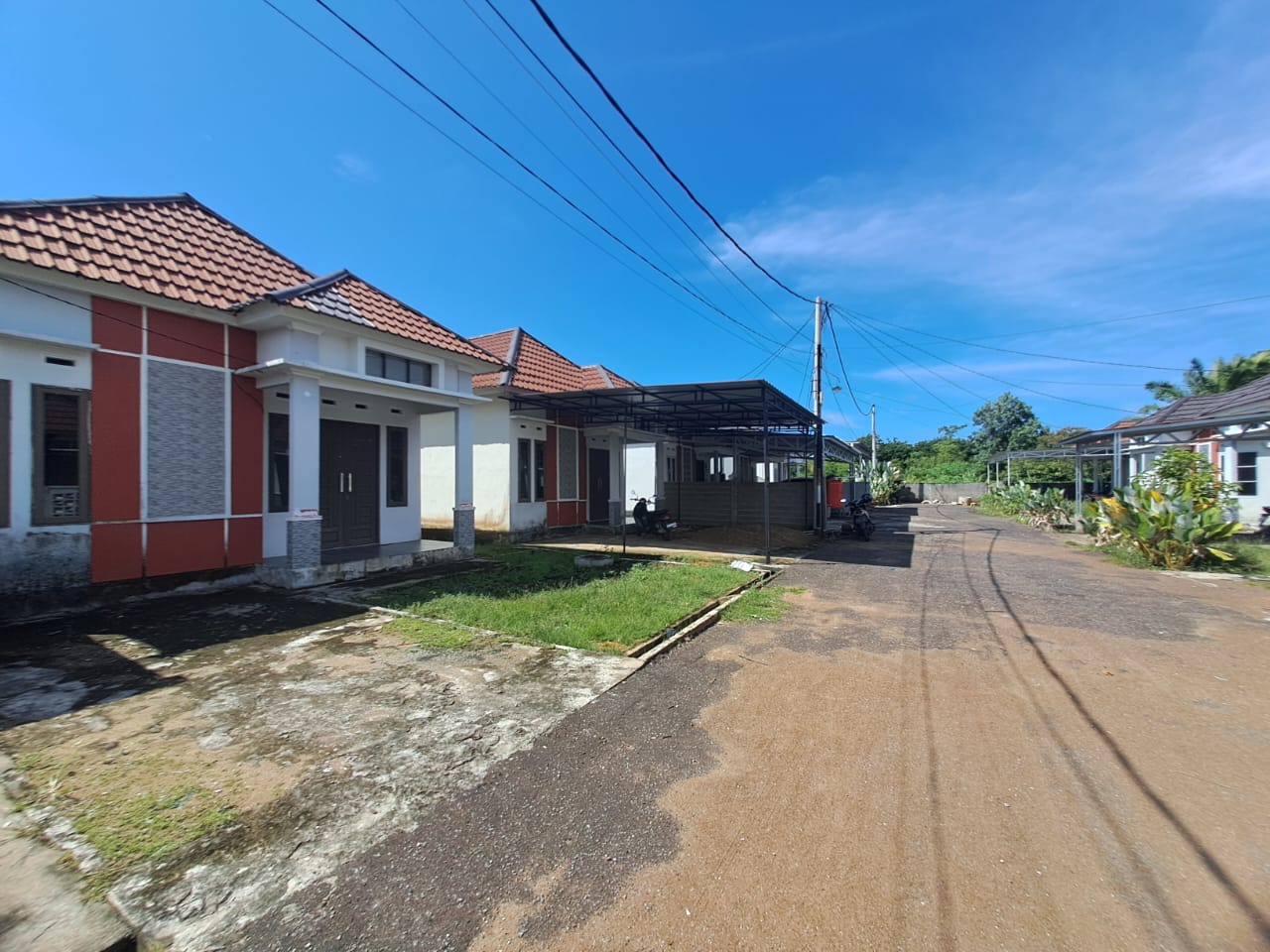 Rumah Secondary di Serdam - Kuburaya — foto 2