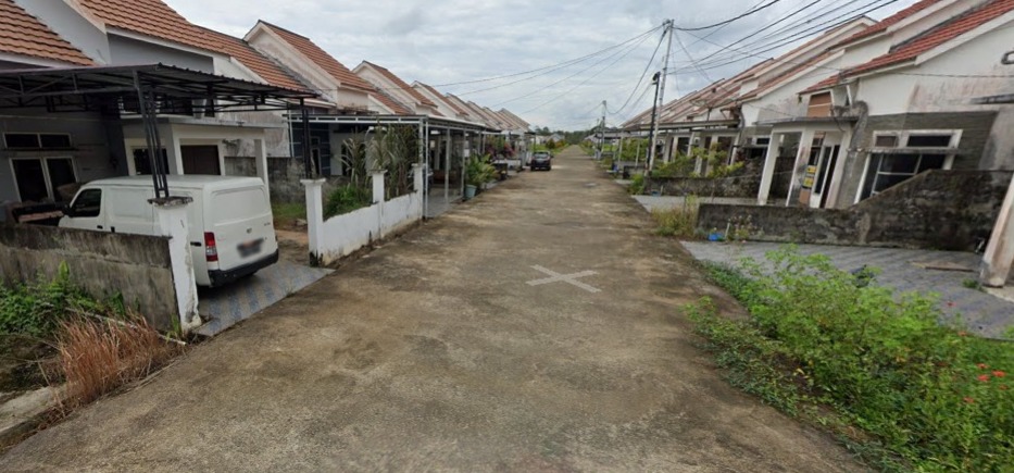 Rumah Seken Type 45 di Komplek Elit — foto 2