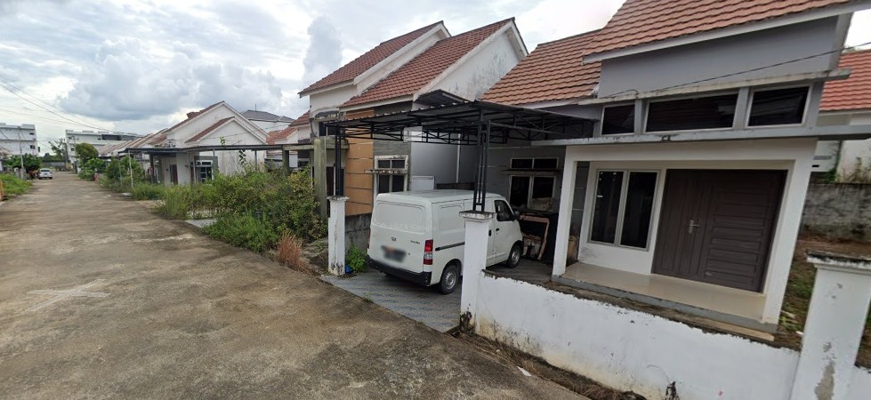 Rumah Seken Type 45 di Komplek Elit — foto 3